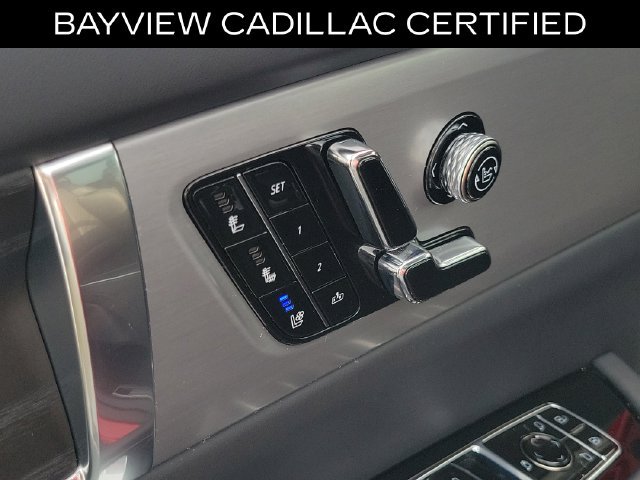 Certified 2026 Cadillac Vistiq Platinum w/ LPO, Floor Liner Package AWD/4WD image 23