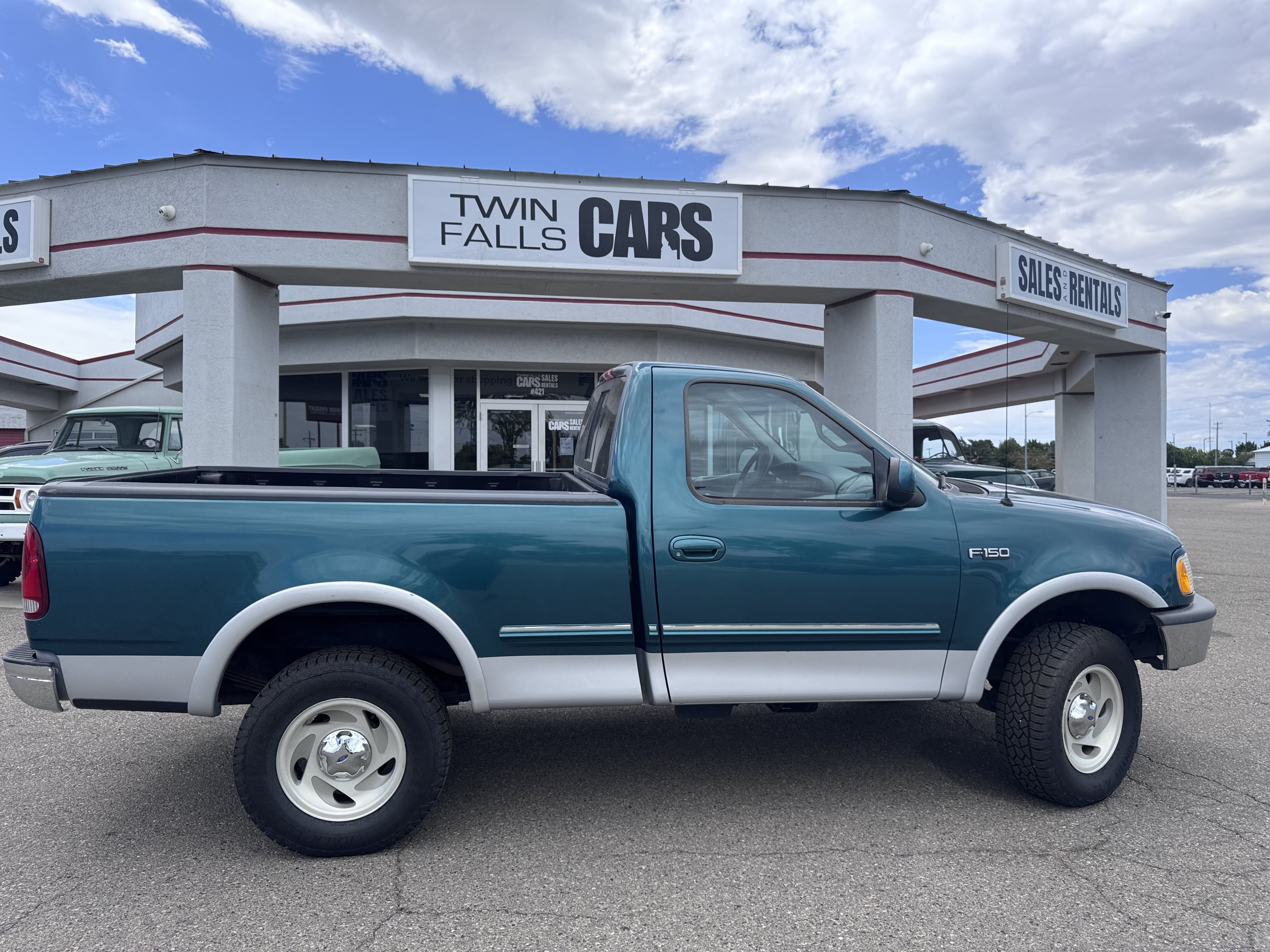 Used 1997 Ford F150 4x4 Regular Cab image 9