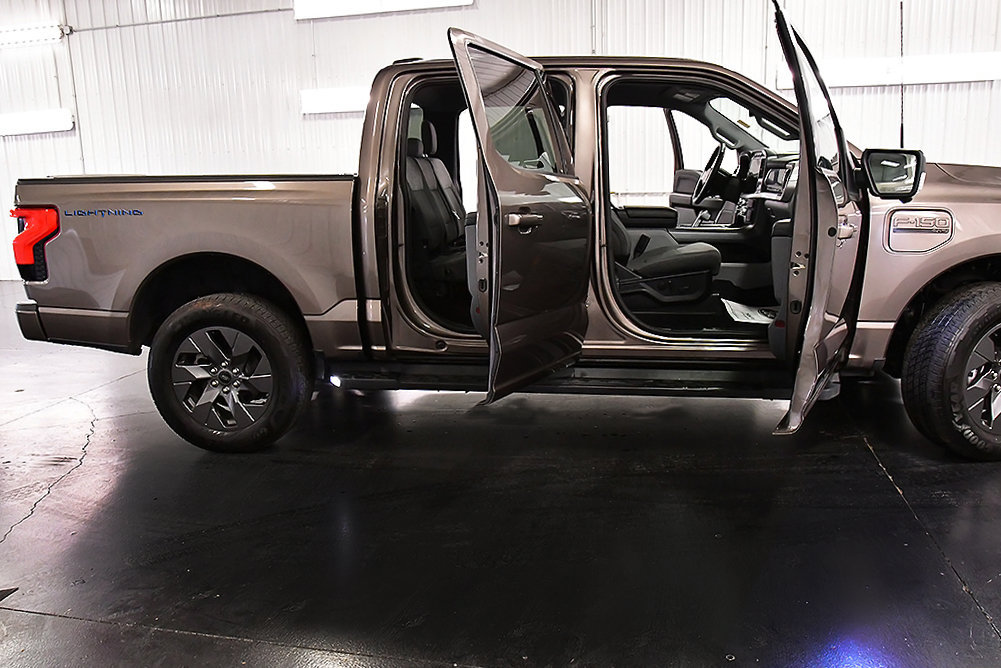 Used 2023 Ford F150 Lightning XLT w/ Equipment Group 312A High AWD/4WD image 33