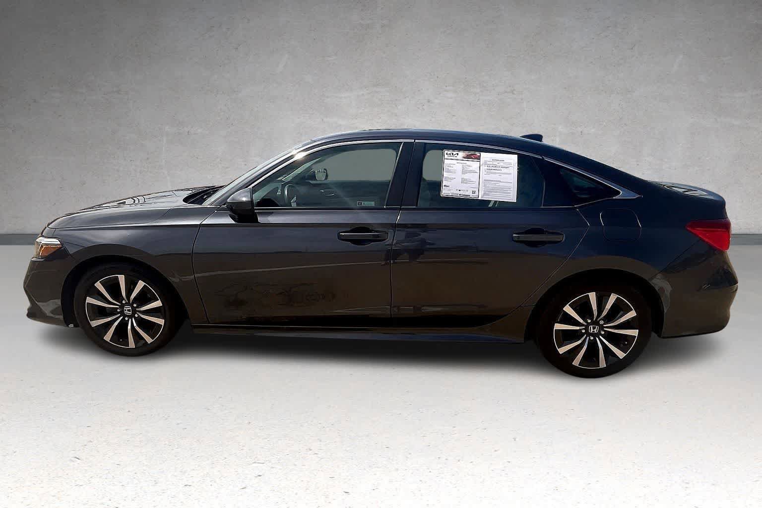 Used 2022 Honda Civic EX image 3