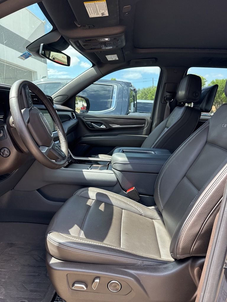 Used 2023 GMC Yukon Denali RWD image 6