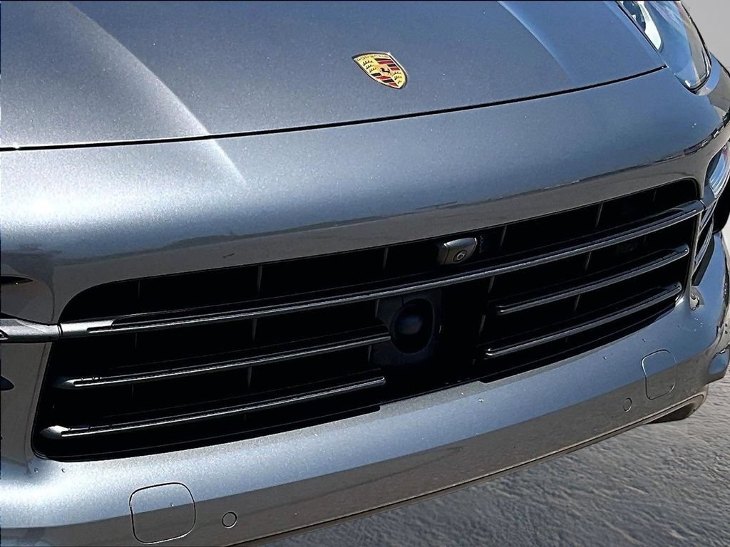 Certified 2023 Porsche Cayenne AWD/4WD image 20