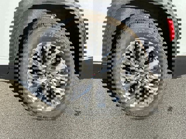 New 2026 Buick Enclave Preferred w/ Power Package image 27