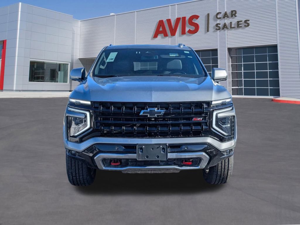 Used 2025 Chevrolet Suburban Z71 image 10