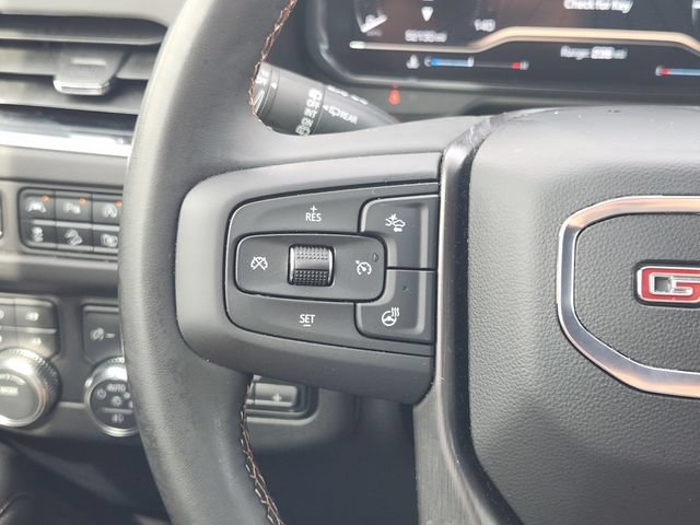 Used 2024 GMC Yukon AT4 w/ Technology Package AWD/4WD image 27