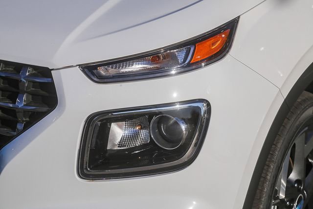 New 2026 Hyundai Venue SEL FWD image 8