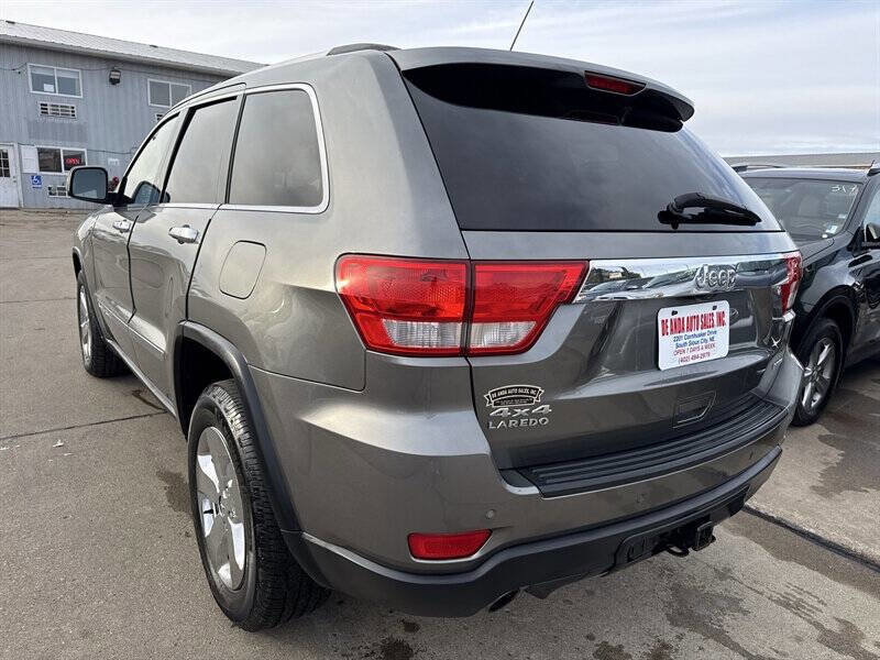 Used 2012 Jeep Grand Cherokee Laredo image 5
