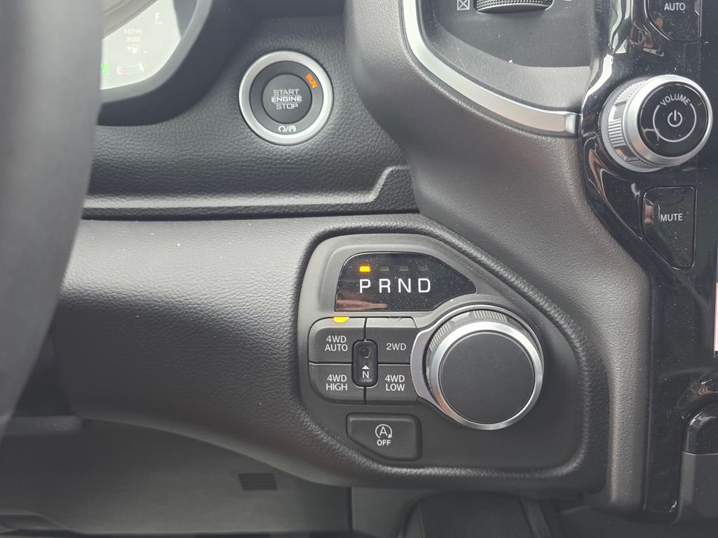 New 2026 RAM 1500 Big Horn AWD/4WD image 18