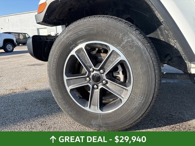 Used 2023 Jeep Wrangler Unlimited Sahara AWD/4WD image 13