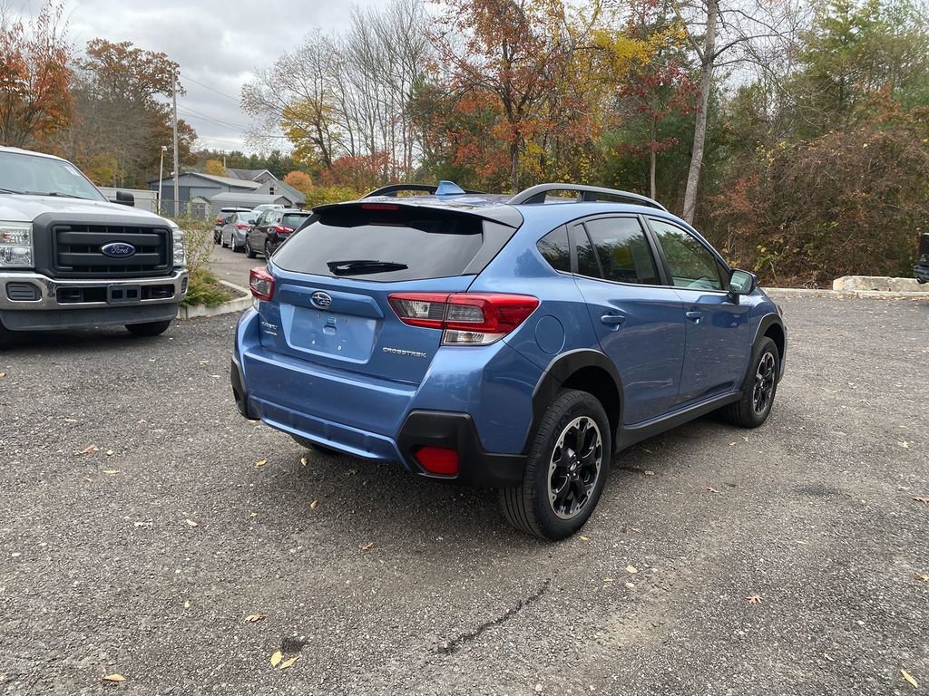 Used 2022 Subaru Crosstrek 2.0i Premium image 5
