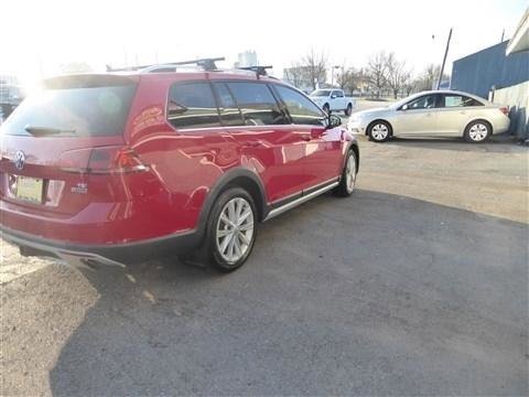 Used 2017 Volkswagen Golf Alltrack S AWD/4WD image 6