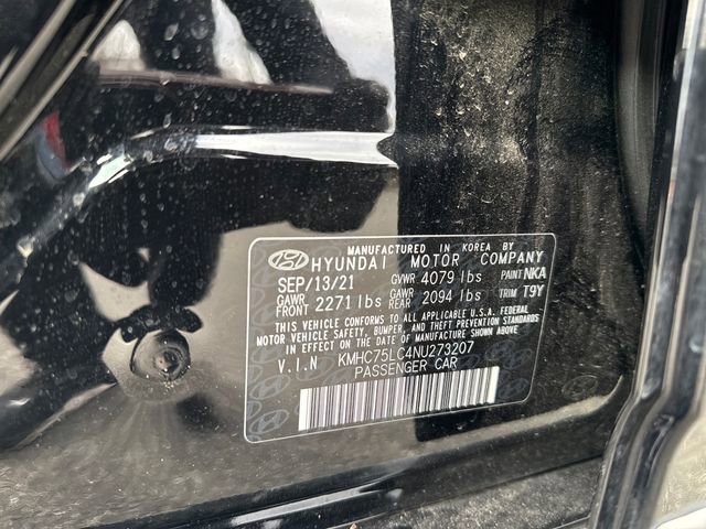 Used 2022 Hyundai Ioniq SE image 17