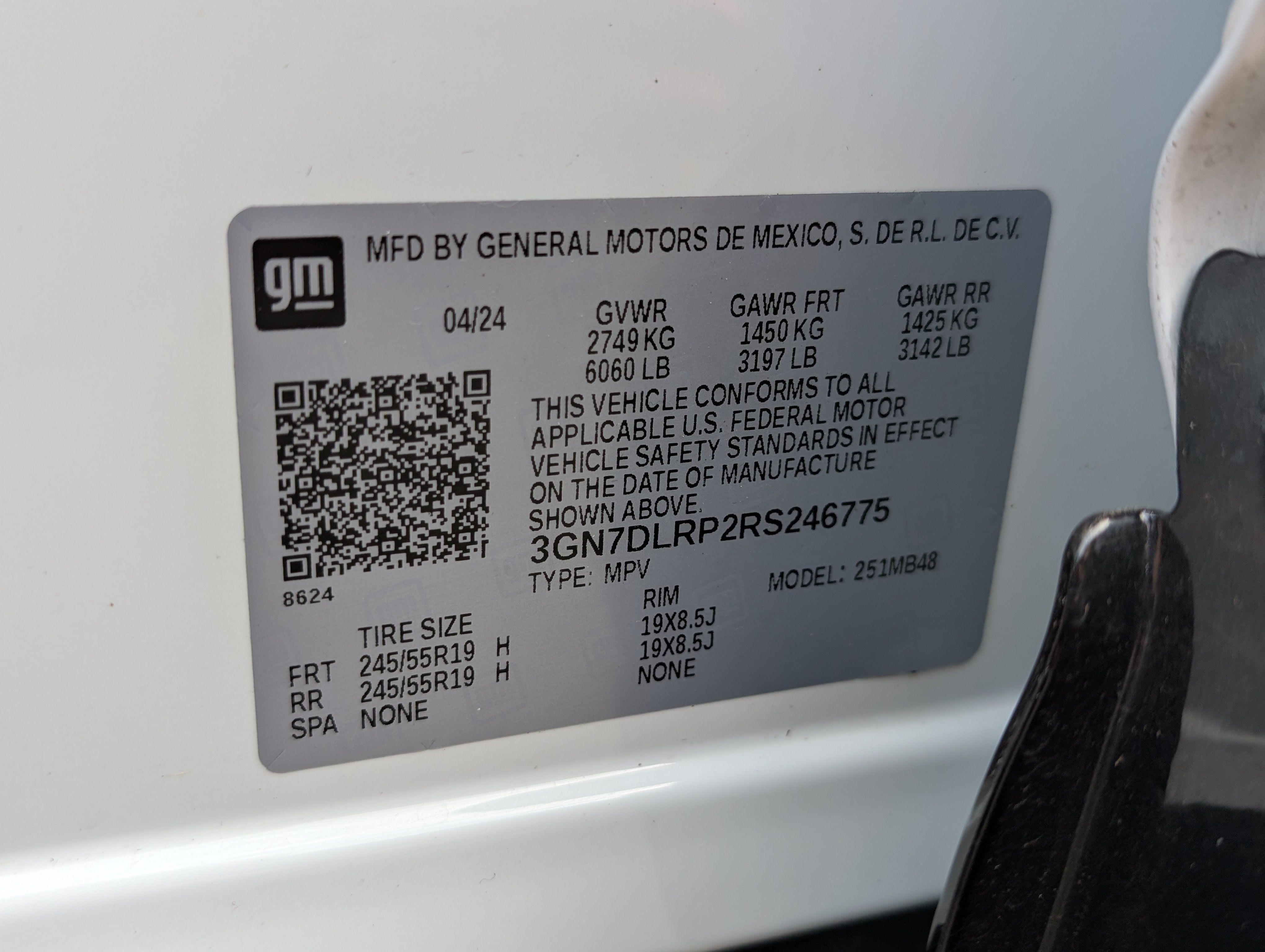 Used 2024 Chevrolet Equinox EV LT FWD image 37