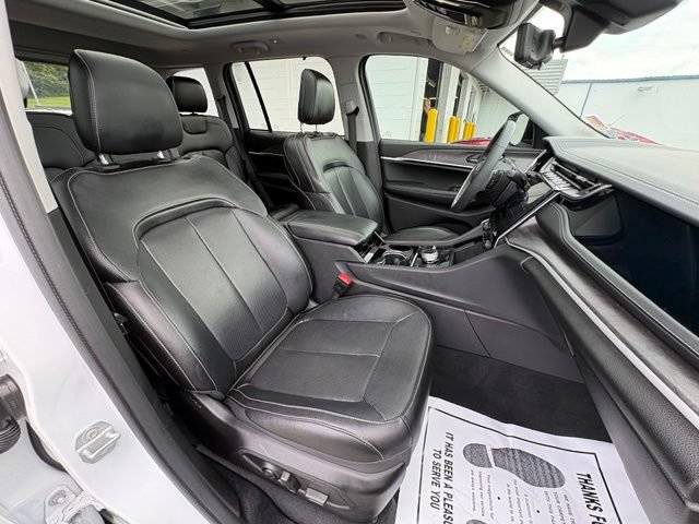 Used 2022 Jeep Grand Cherokee Limited 4xe w/ Luxury Tech Group II AWD/4WD image 31