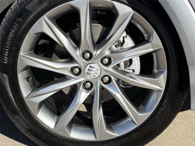 Used 2025 Buick Encore GX Avenir image 7