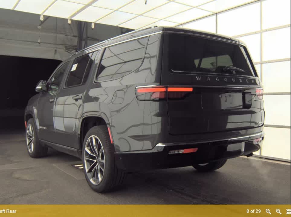 Used 2024 Jeep Wagoneer Series III w/ Premium Group I AWD/4WD image 8