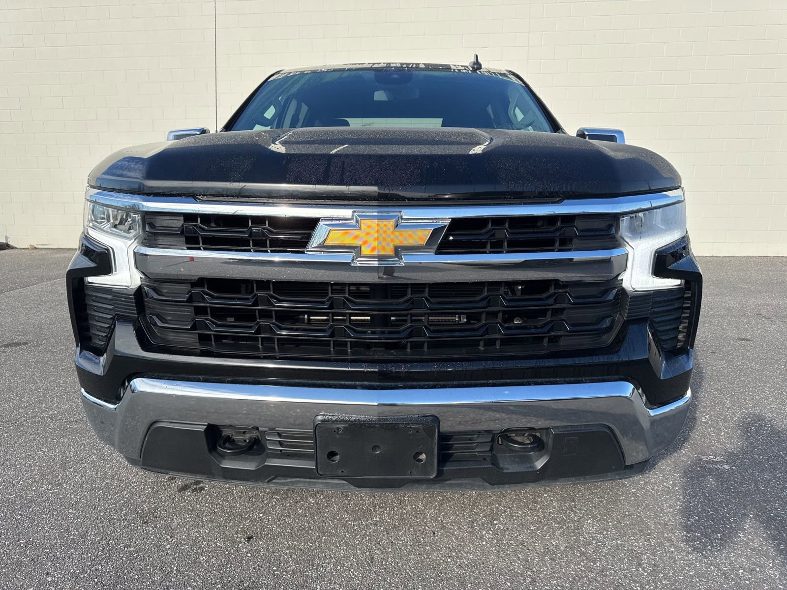 Used 2022 Chevrolet Silverado 1500 LT image 2
