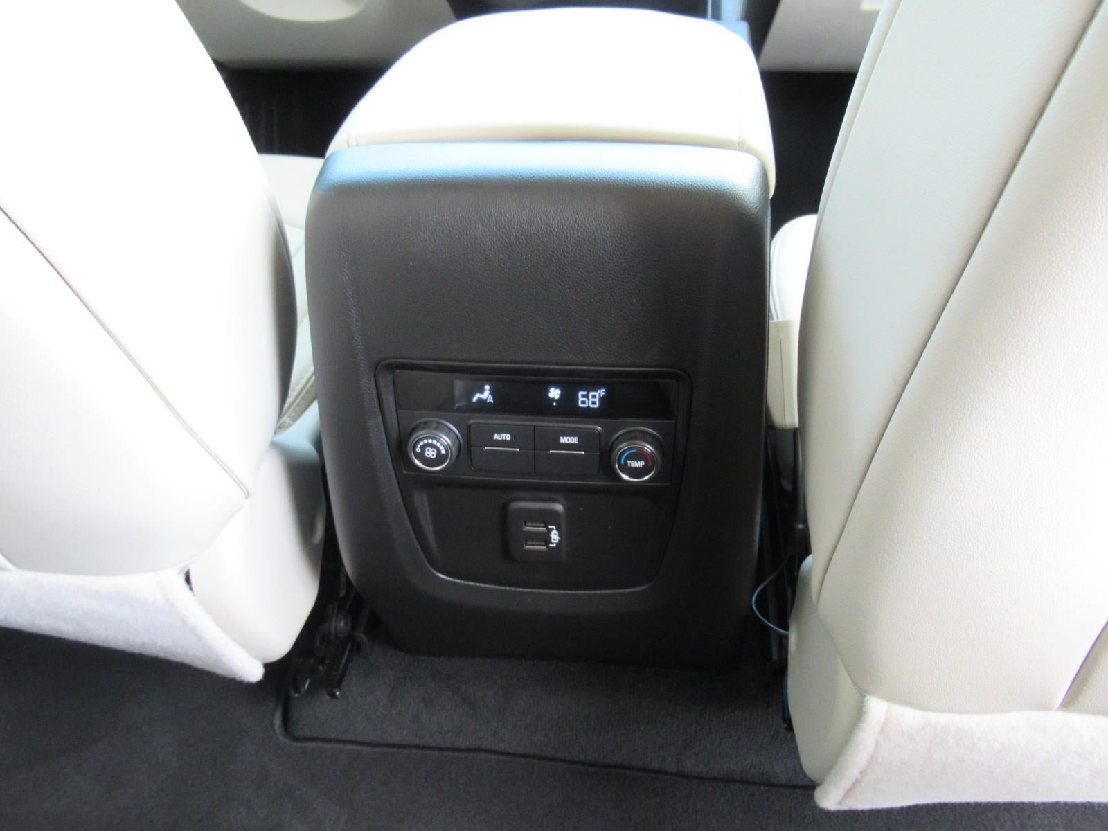 Used 2023 Buick Enclave Essence FWD image 32