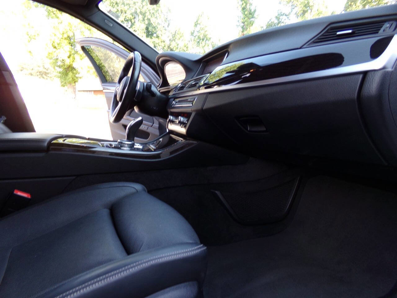 Used 2016 BMW 535i Sedan image 25