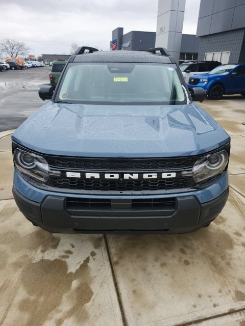New 2025 Ford Bronco Sport Outer Banks w/ Outer Banks Tech Package+ AWD/4WD video 3