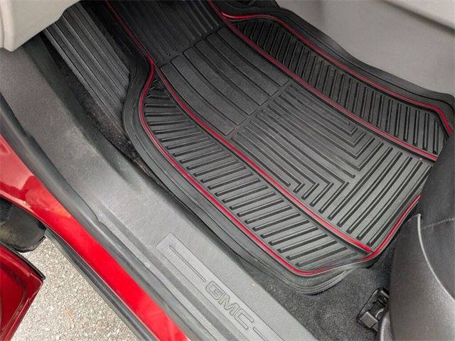 Used 2022 GMC Terrain SLT image 26