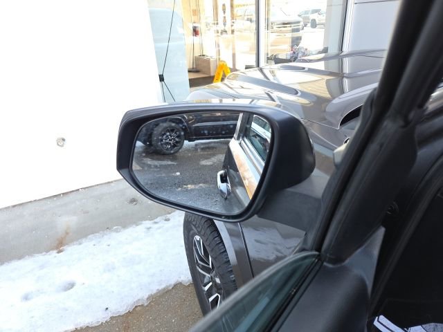 Used 2021 Toyota Tacoma TRD Sport image 39