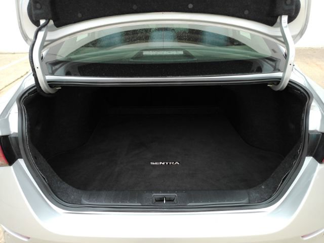 Used 2021 Nissan Sentra SV FWD image 23
