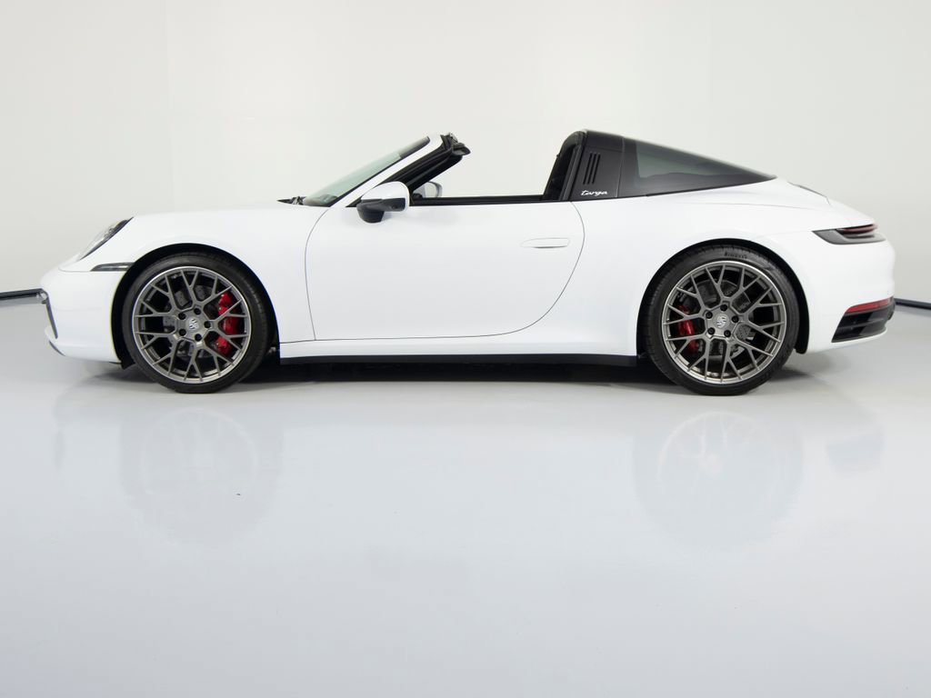 Certified 2022 Porsche 911 Targa 4S AWD/4WD image 2