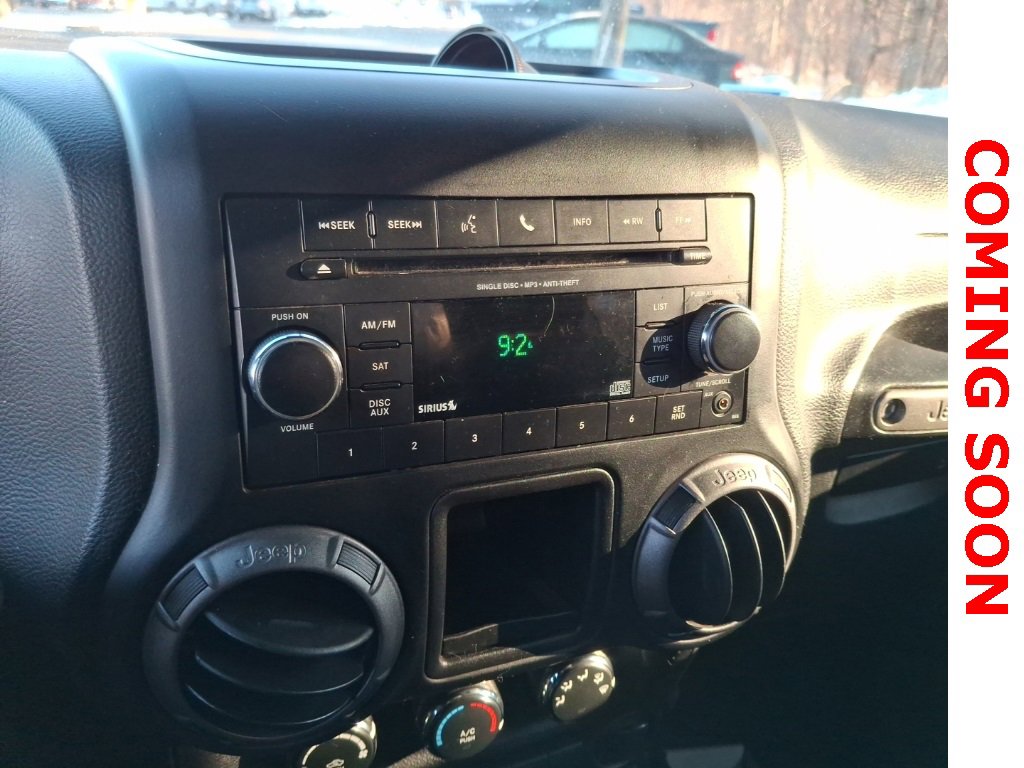 Used 2018 Jeep Wrangler Unlimited Sport w/ Connectivity Group image 9