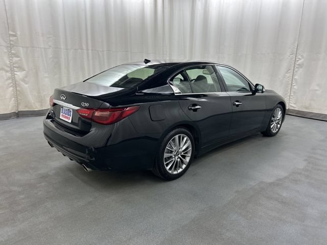Used 2023 INFINITI Q50 Luxe AWD/4WD image 6