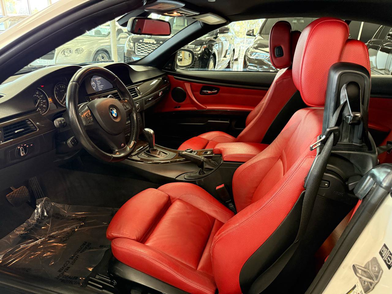 Used 2013 BMW 328i Convertible w/ M Sport Pkg image 11