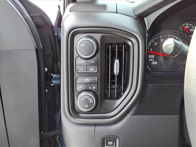 Used 2020 Chevrolet Silverado 1500 Custom w/ Custom Value Package image 20