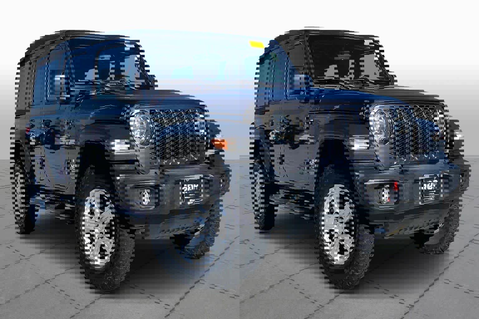 Used 2019 Jeep Wrangler Unlimited Sport S image 2