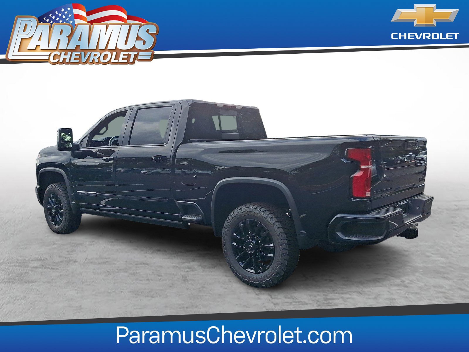 New 2026 Chevrolet Silverado 2500 High Country w/ High Country Premium Package AWD/4WD image 3