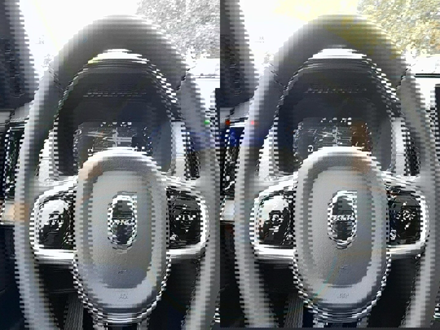 New 2026 Volvo XC90 B6 Plus w/ Protection Package Premier image 20