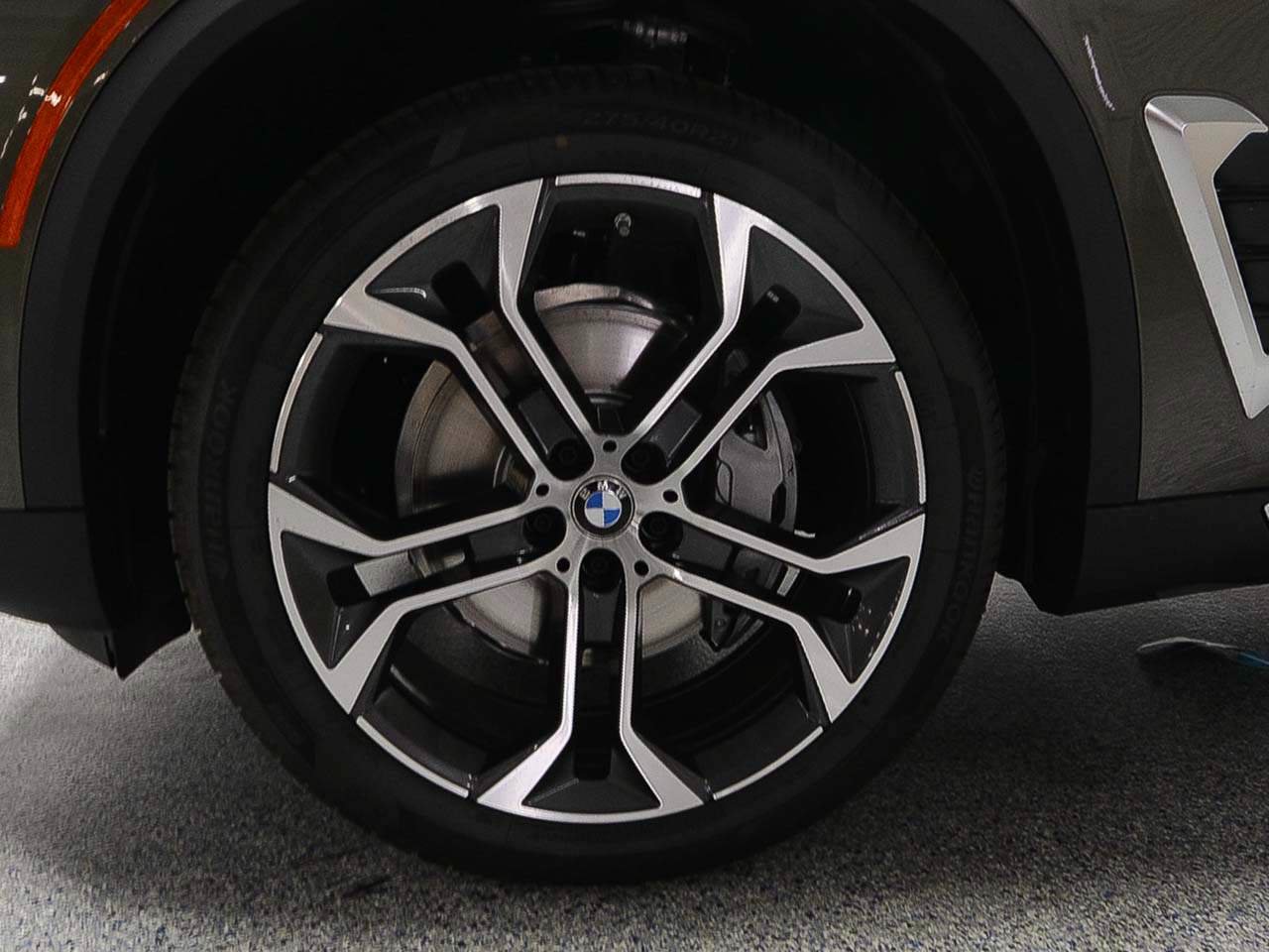 Used 2026 BMW X5 xDrive40i AWD/4WD image 5