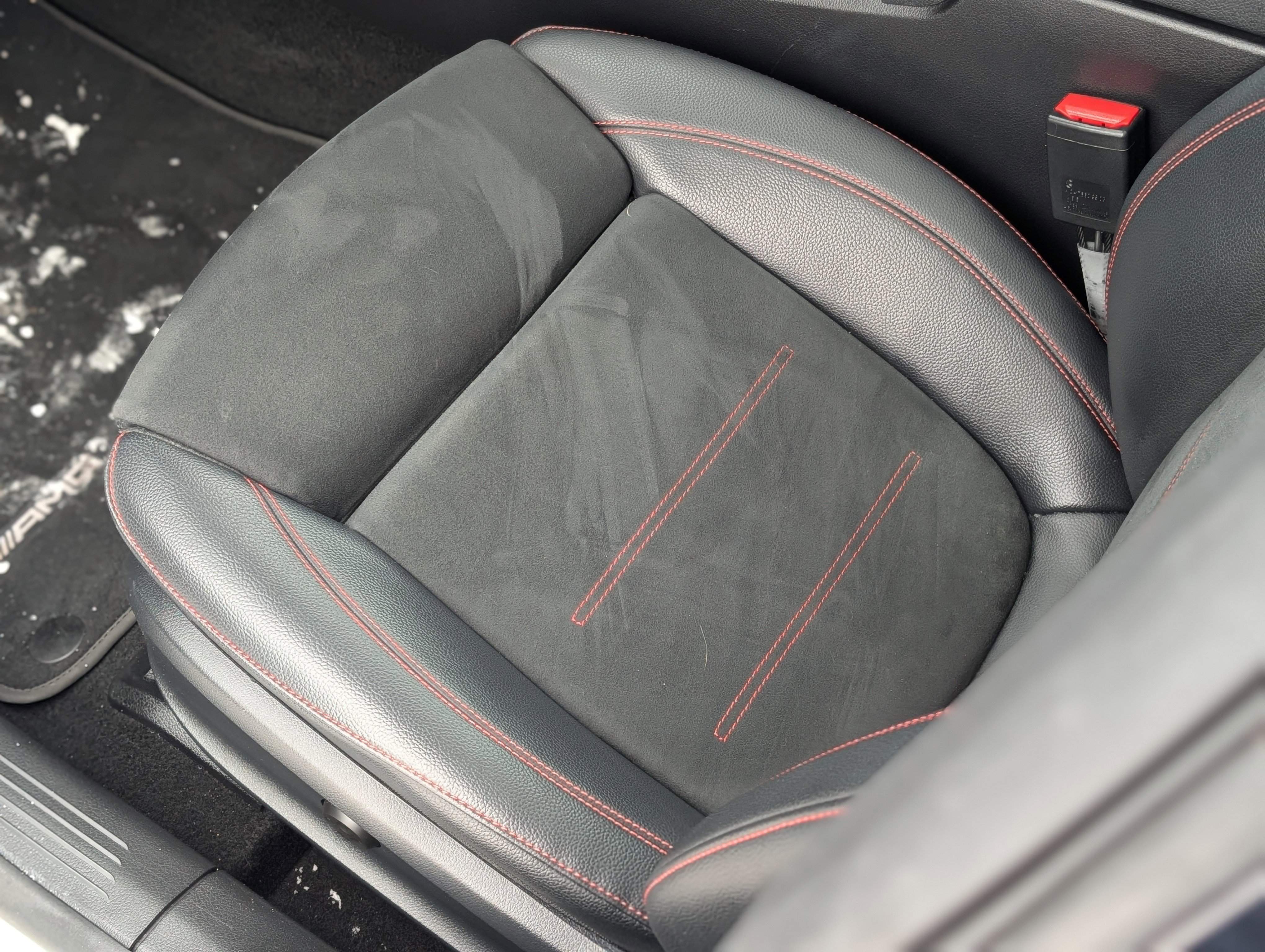 Used 2022 Mercedes-Benz CLA 35 AMG 4MATIC image 41