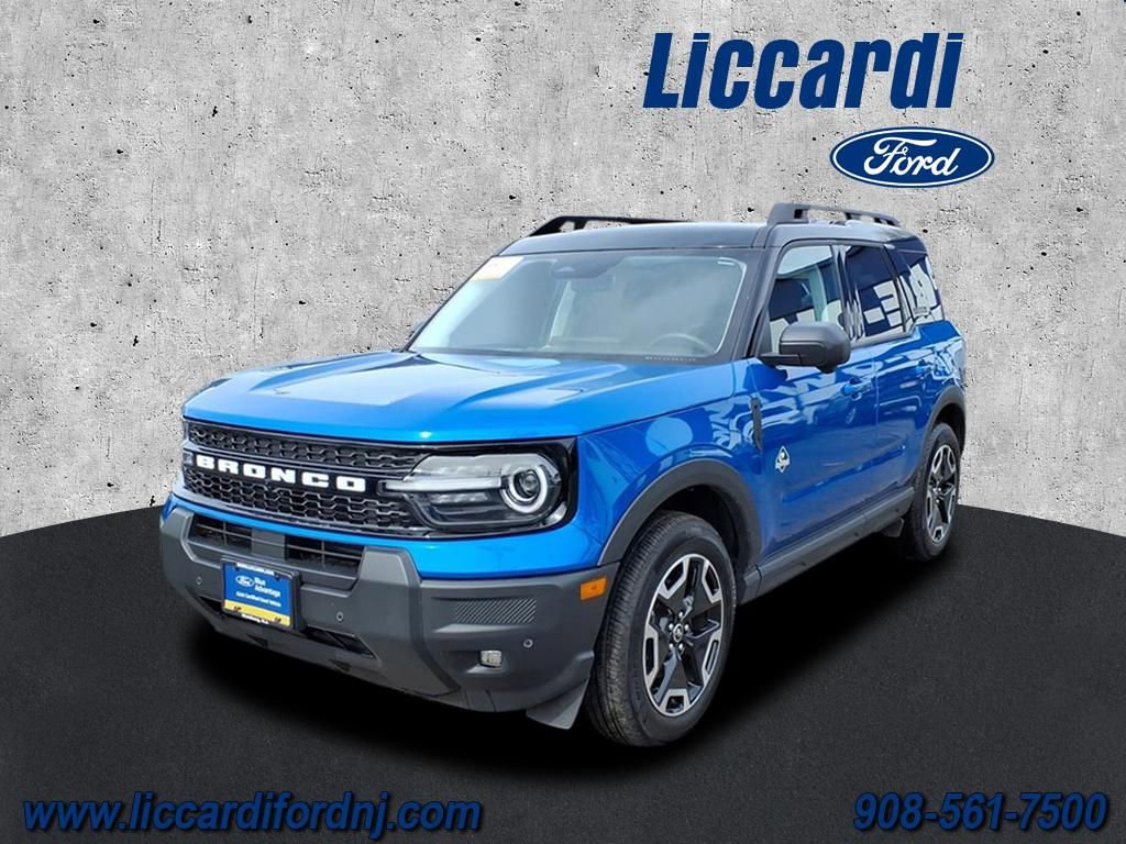 Certified 2025 Ford Bronco Sport Outer Banks w/ Outer Banks Tech Package+ image 3