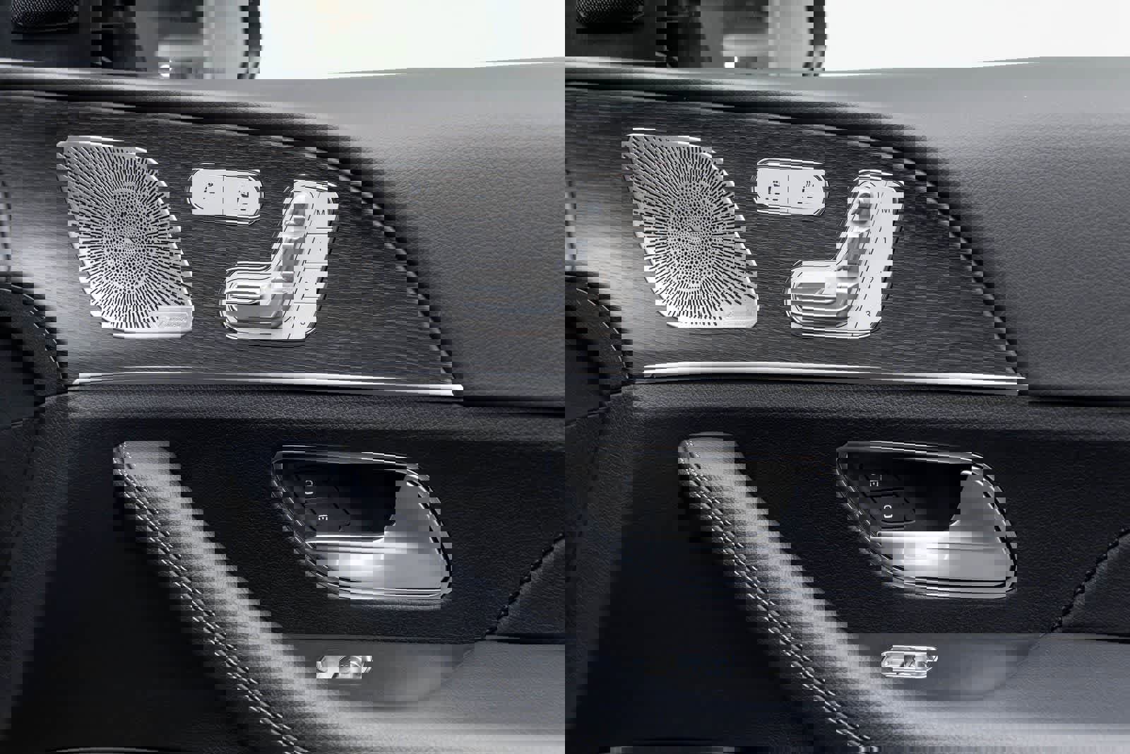 Used 2025 Mercedes-Benz GLE 450e 4MATIC w/ Driver Assistance Package image 44