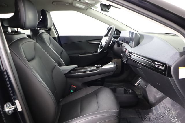Used 2023 Kia EV6 Wind RWD image 17