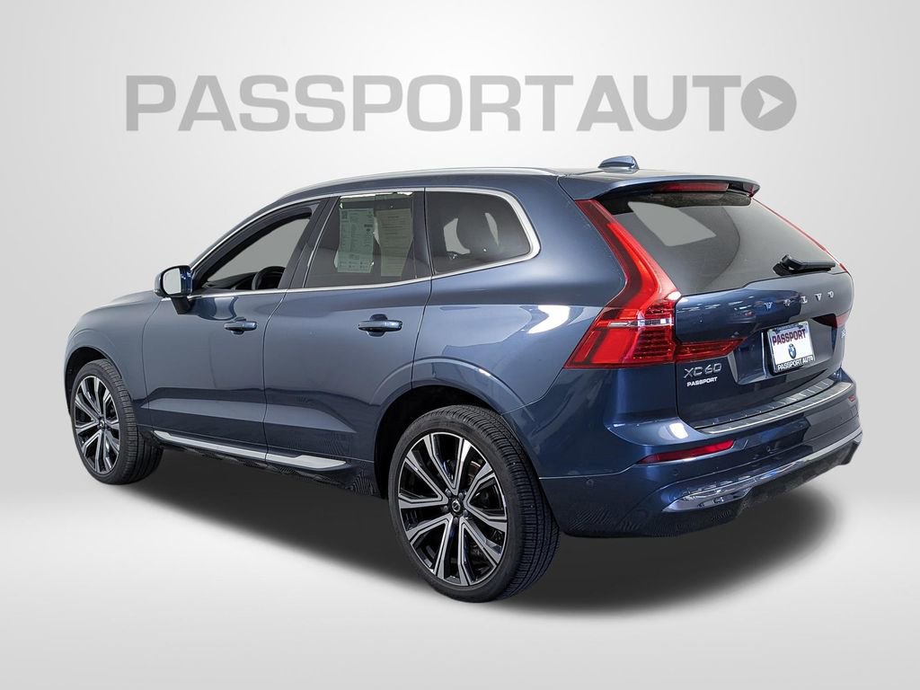 Used 2023 Volvo XC60 B5 Ultimate w/ Climate Package image 3