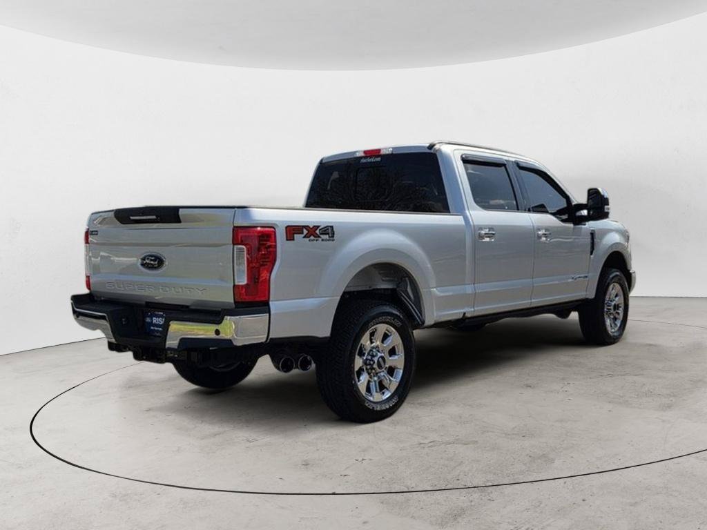 Used 2018 Ford F250 Lariat w/ Lariat Ultimate Package AWD/4WD image 3