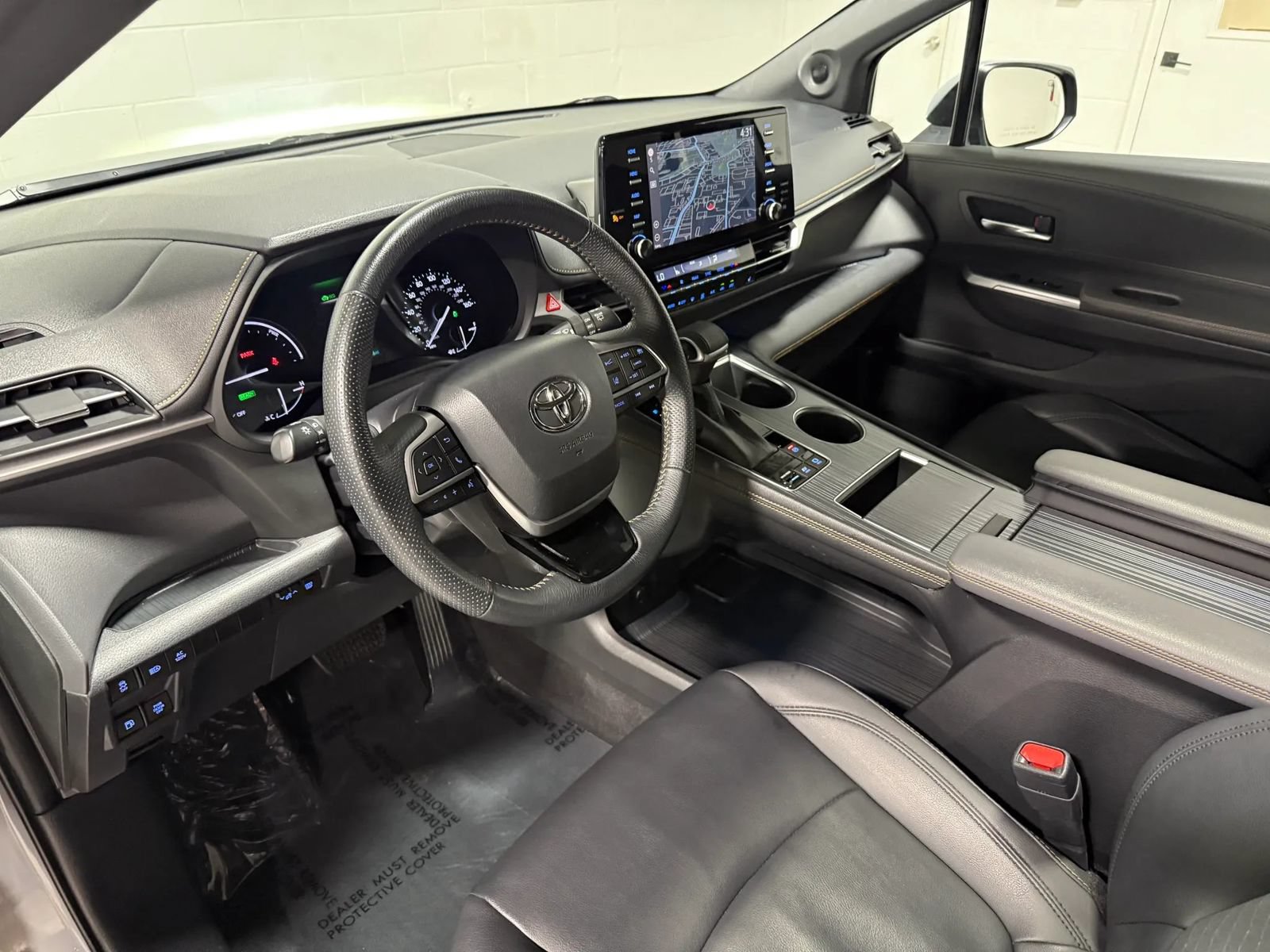 Used 2022 Toyota Sienna XLE Woodland Edition w/ Protection Package (TMS) AWD/4WD image 14