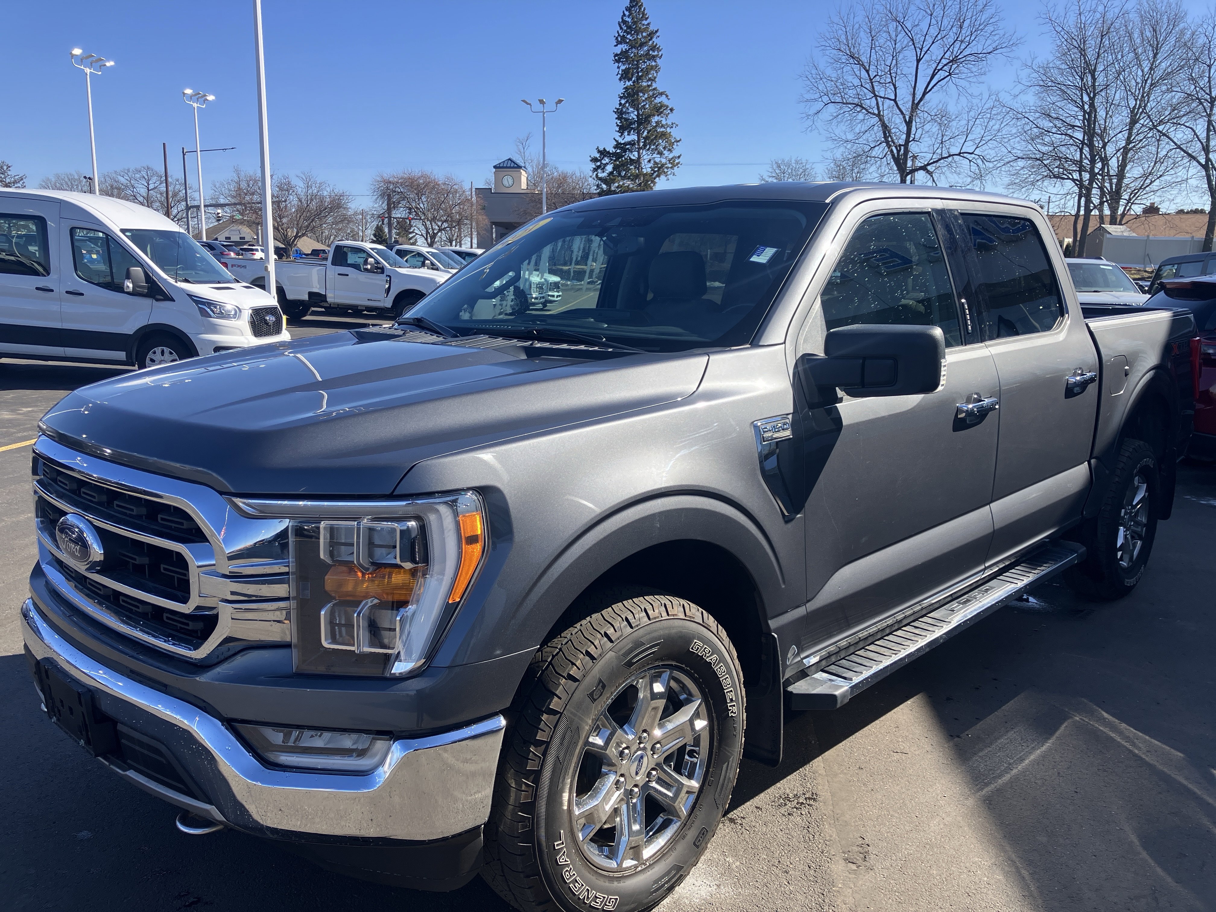 Certified 2021 Ford F150 XLT w/ Equipment Group 302A High image 3