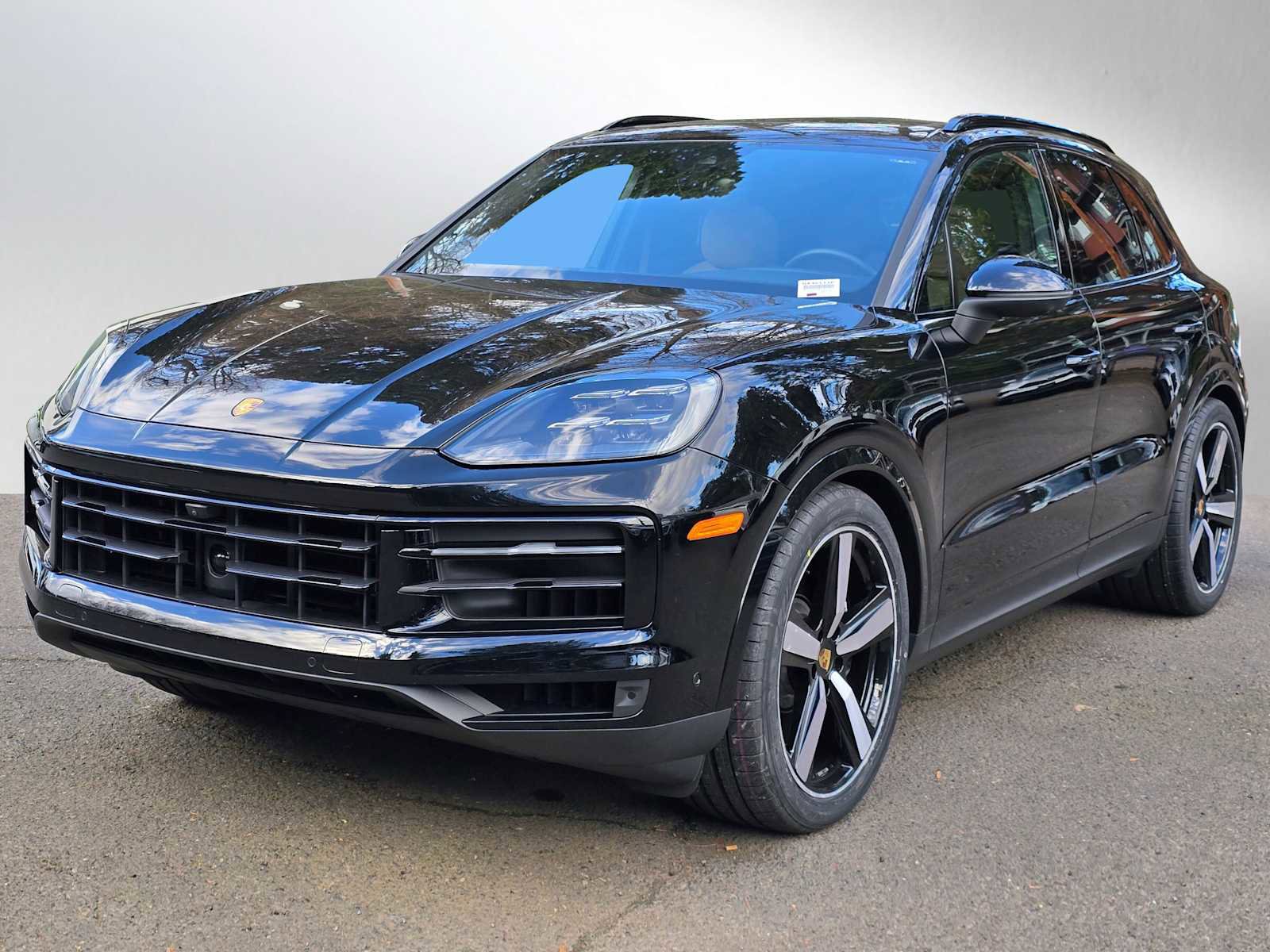 Used 2024 Porsche Cayenne S image 7