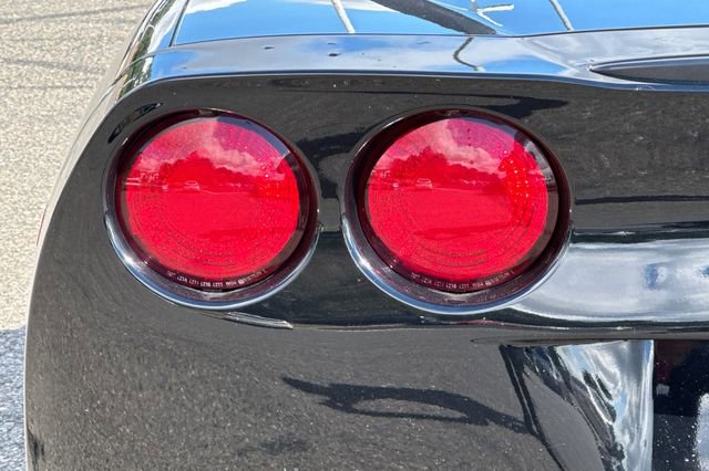Used 2005 Chevrolet Corvette Convertible w/ Preferred Equipment Group image 44