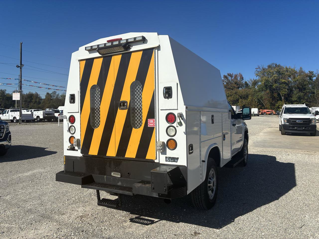 Used 2017 GMC Sierra 3500 4x4 Regular Cab image 5
