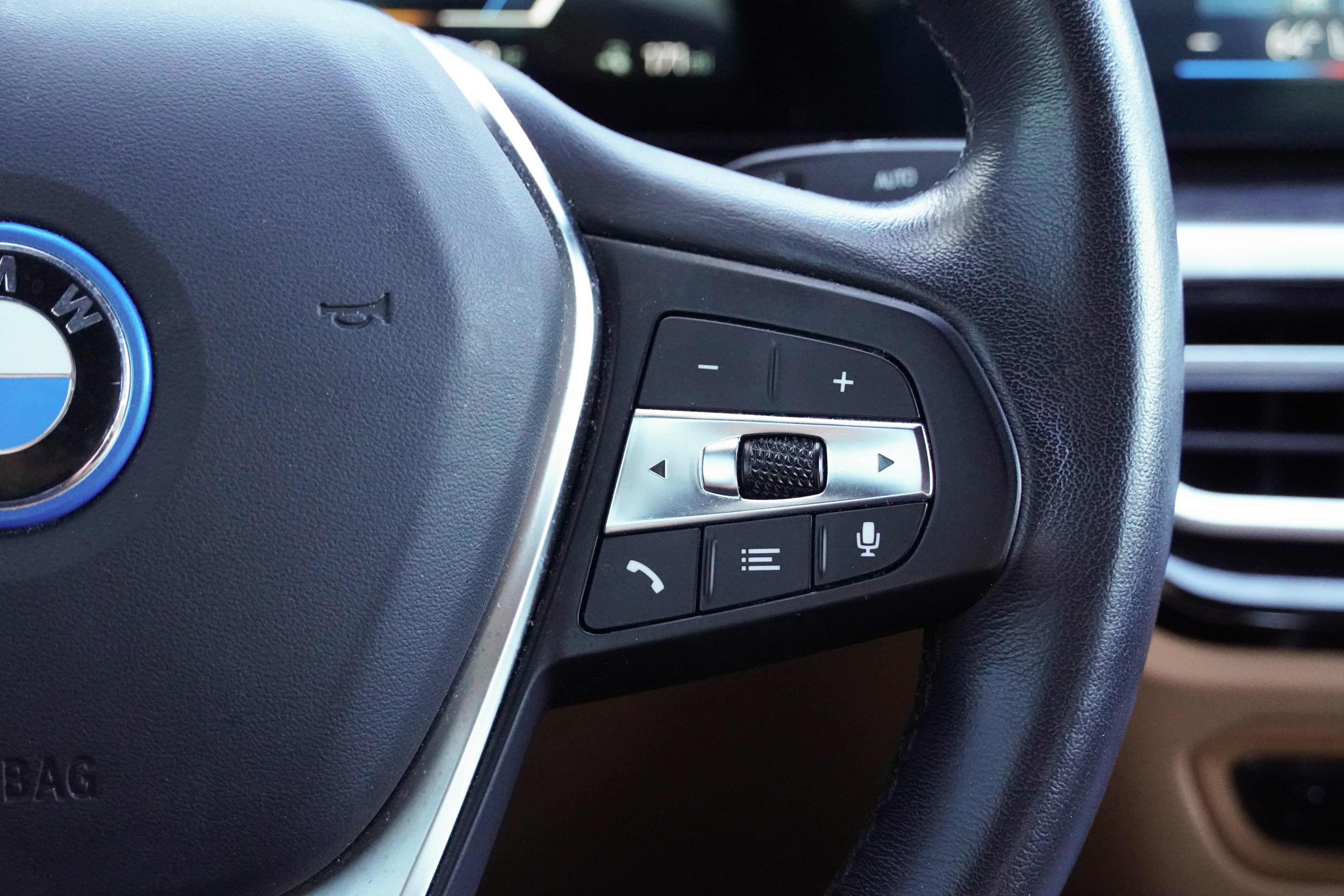 Certified 2024 BMW i4 eDrive40 w/ Premium Package RWD image 20