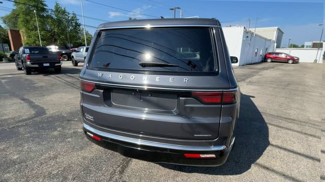 Used 2023 Jeep Wagoneer Series III w/ Preferred Equipment Group AWD/4WD image 9