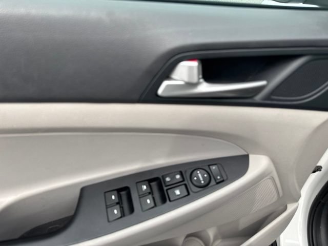 Used 2021 Hyundai Tucson SEL AWD/4WD image 17